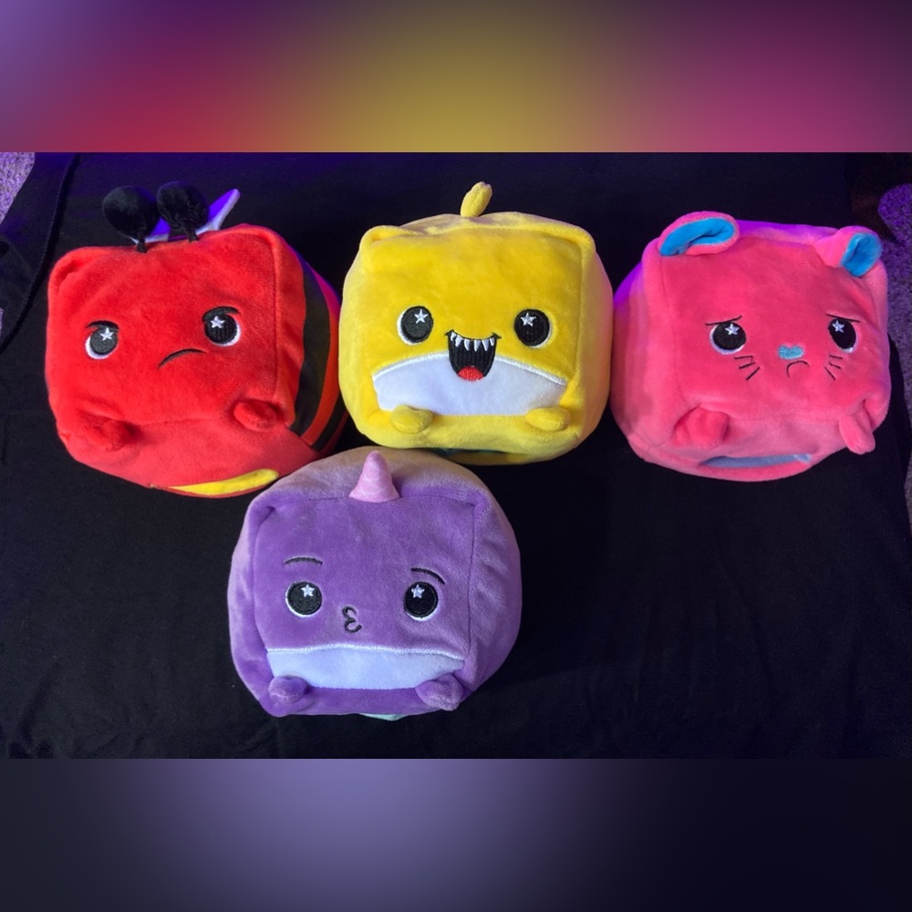 Moosh-moosh squares